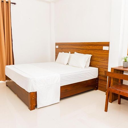Plantation Inn Уелигама Екстериор снимка