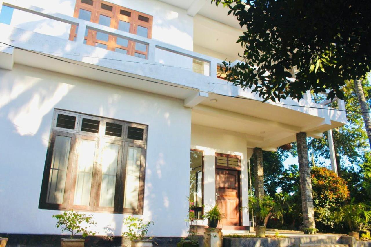 Plantation Inn Уелигама Екстериор снимка
