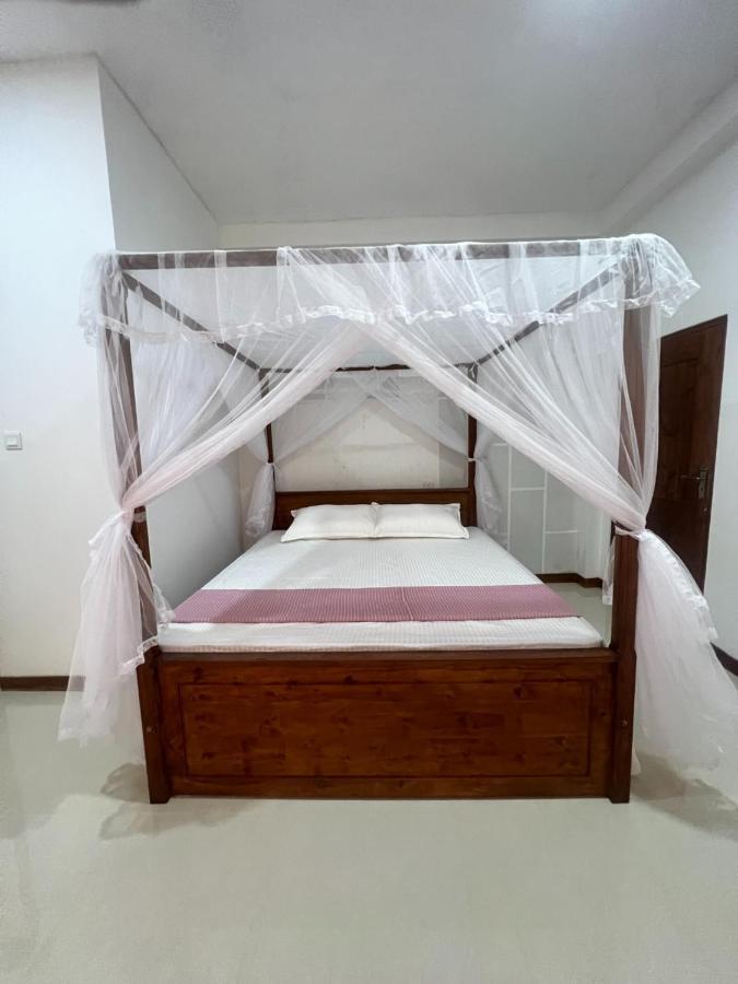 Plantation Inn Уелигама Екстериор снимка
