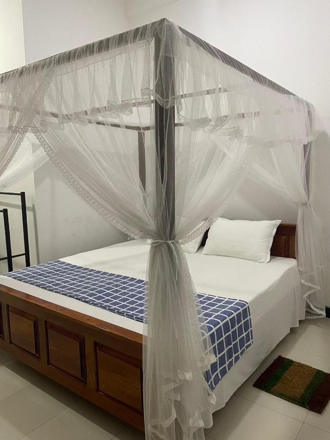 Plantation Inn Уелигама Екстериор снимка