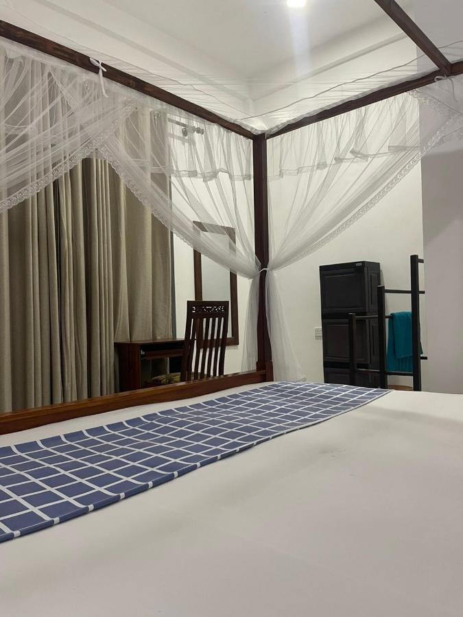 Plantation Inn Уелигама Екстериор снимка