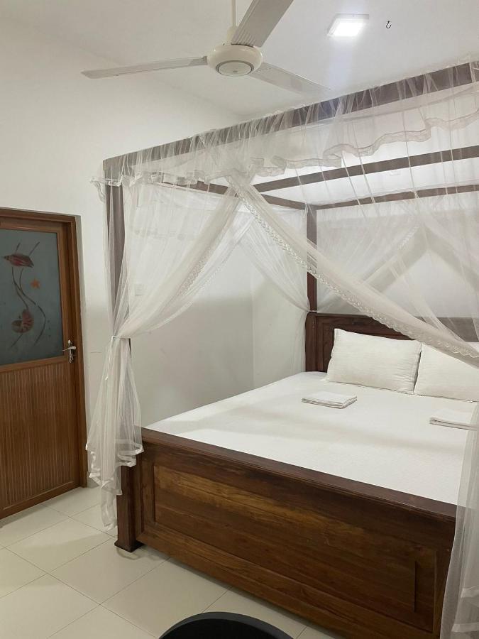 Plantation Inn Уелигама Екстериор снимка