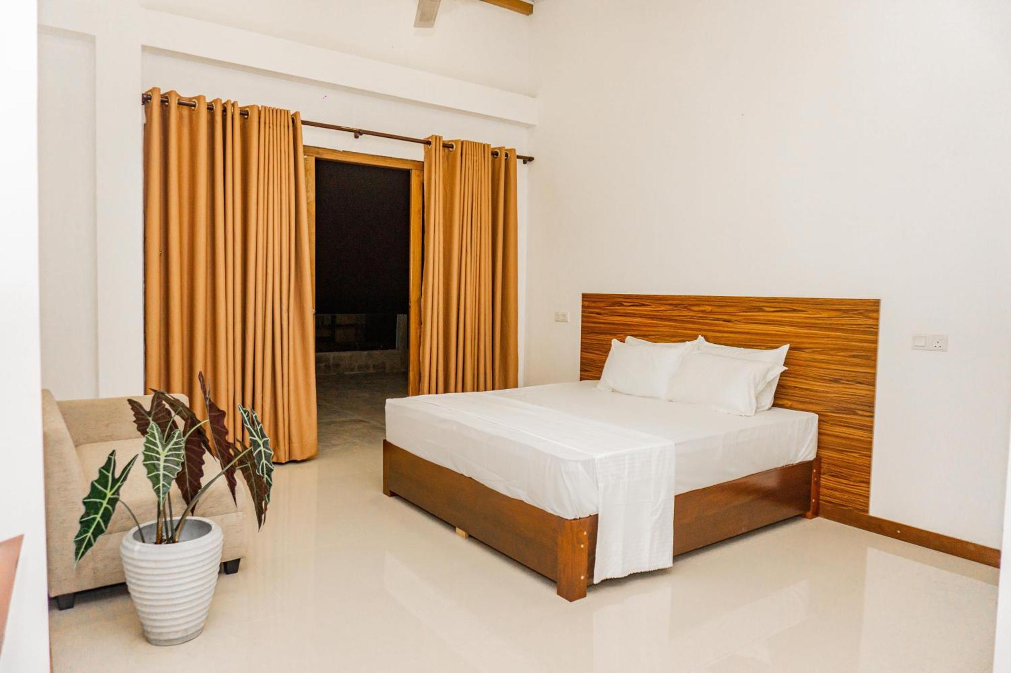 Plantation Inn Уелигама Екстериор снимка