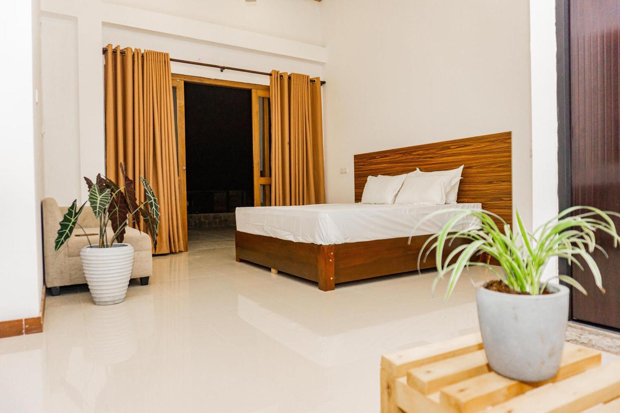 Plantation Inn Уелигама Екстериор снимка
