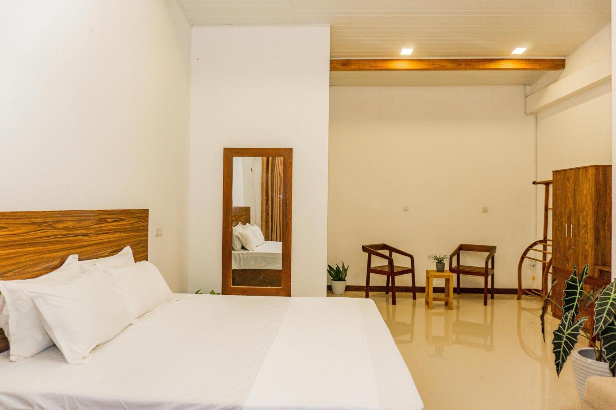 Plantation Inn Уелигама Екстериор снимка