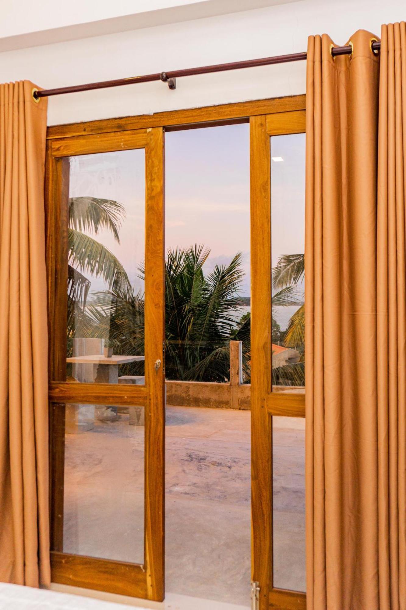 Plantation Inn Уелигама Екстериор снимка